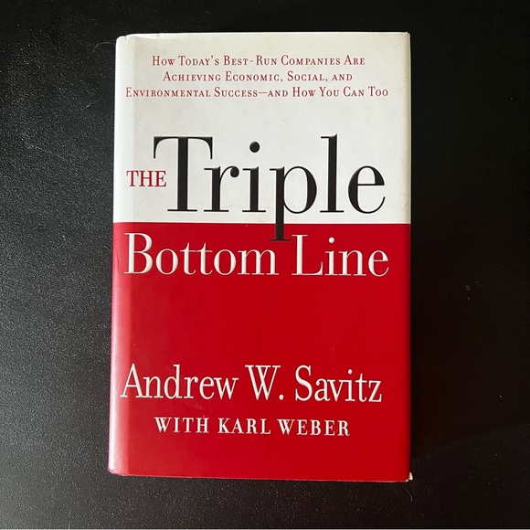 ✨ $5 Sale! The Triple Bottom Line by Andrew W. Savitz - Picture 1 of 2